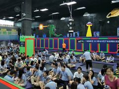 -酷跳蹦床主题公园(万胜广场店)