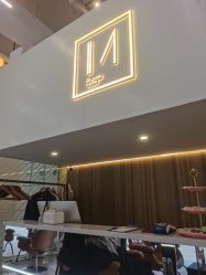 -I+造型烫发染发