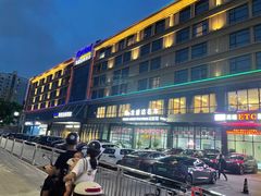 -凯里亚德酒店(深圳北站大浪商业中心店)