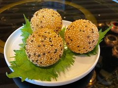 流沙芝麻球-北京四季酒店·采逸轩
