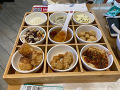 -蓉李记成都名小吃(武汉菱角湖万达店)