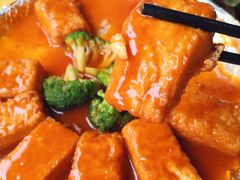 -东方之猪四更烤乳猪(金垦总店)