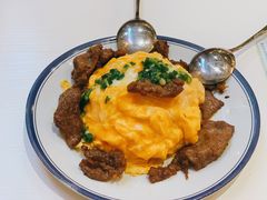 皇袍滋味嫩牛饭滑蛋包饭-食运茶餐厅(文化宫店)