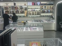 -潘多拉眼镜·蔡司依视路明月(潘家园店)