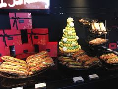 -Salon de The de Joel Robuchon(外滩18号店)