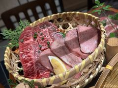 -山川小町·极番烧肉(新地假日广场店)
