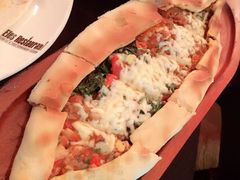 四季皮塔饼-Efes Turkish & Mediterranean Cuisine 艾菲斯餐厅(陆家嘴店)