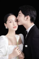 -蒙太奇婚纱摄影(万达店)