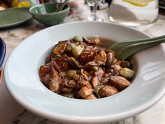 腊八蒜烧肥肠-那家小馆•北京菜•烤鸭(香山店)