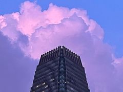 -日月光中心广场