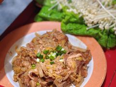 招牌酸菜猪五花肉-北京小炮儿炙子烤肉·铜锅涮肉(珠江路店)