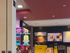 -麦当劳(汉口火车站候车室店)