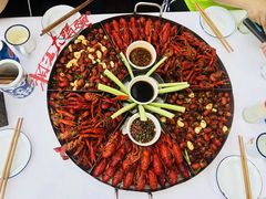 龙虾大拼盘-湘江大码头·龙虾馆(渔人码头一店)