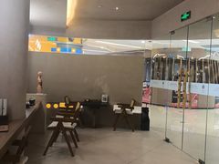 -灸春堂·艾灸·痛症·整脊连锁(之江银泰店)