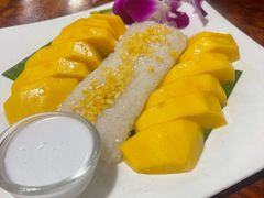 -Dang restaurant (patong phuket)