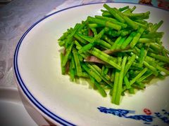 芦蒿炒腊肠-钱塘花园·宁波菜