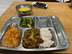 -北京市海淀外国语实验学校