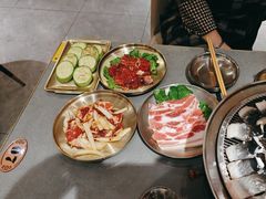 -围炉肉舍丹东海鲜烤肉·烤活鳗(步行街店)