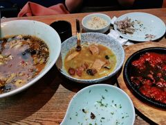 -金牌老碗时尚陕菜(王府井百货店)