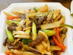 牛肉炒自家腌笋-大唐靓汤江门私房菜(景田店)