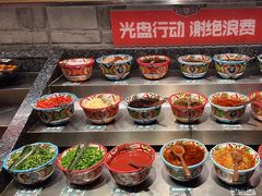 -老牌坊云南鱼豆花火锅(哈西万达店)