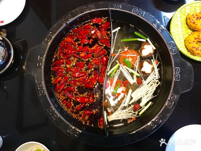 独门烎火锅(崂山店)鸳鸯锅底图片 - 第1557张