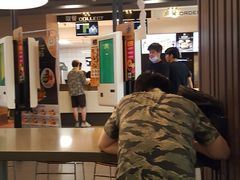 -麦当劳(凯德MALL太阳宫店)