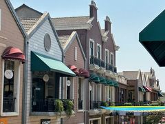 -王府井奥莱临潼小镇(临潼店)
