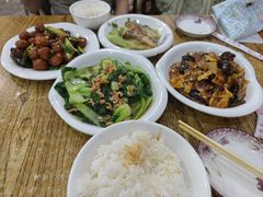 -红实家常菜(静安里店)