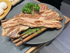 -草家酱蟹炭火烤肉店(珲春南路二店)