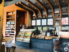 -星巴克臻选(成都九方店)