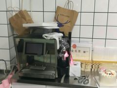 -爱上花开·蛋糕·安佳动物奶油轻奢私人定制(凯德店)