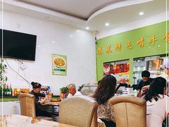 大堂-苏莱特色牛骨滩羊手抓馆(长城东街总店)