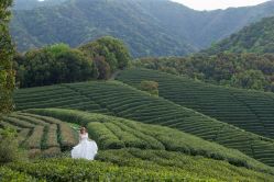 -唯一旅拍·颂当代影像艺术中心(上城店)