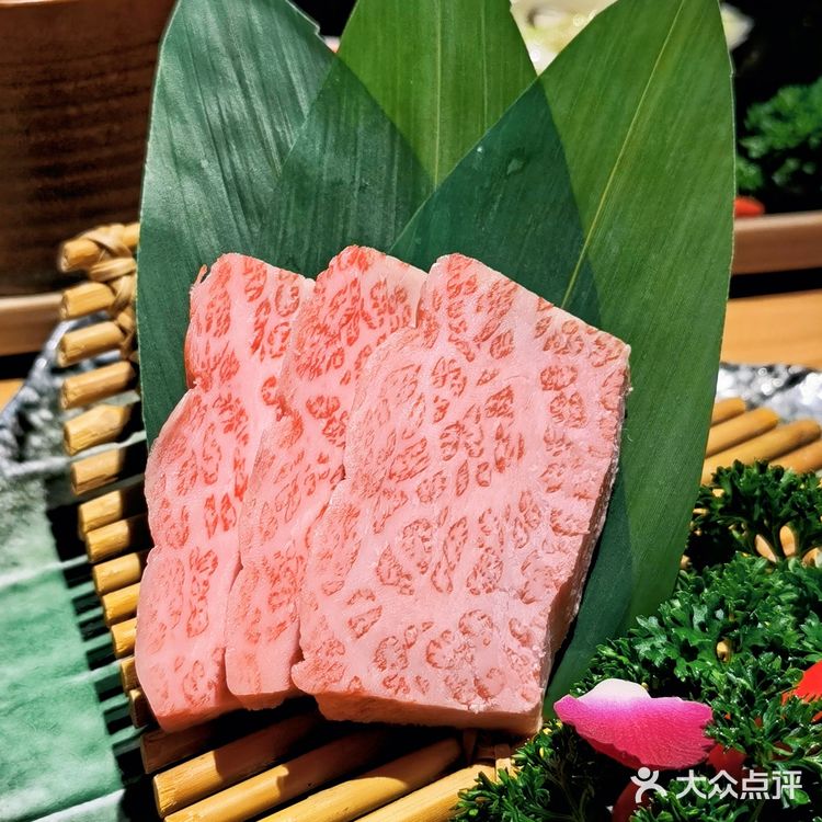 极品M12霜降肋眼肉,吃在嘴里幸福感爆棚~