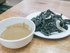 -杨记老门框百年卤煮(回龙观文华西路店)