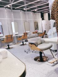 -PE SALON 