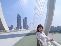 -南京眼步行桥
