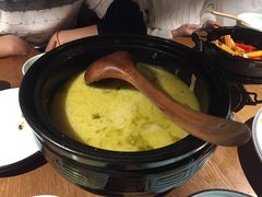 -九锅一堂酸菜鱼(新南凯德直营店)