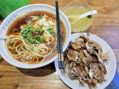 -萍姨抻面馆·鸡架冒菜(清湖店)
