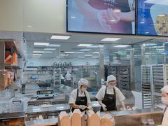 -鲍师傅糕点(百盛西南商都店)