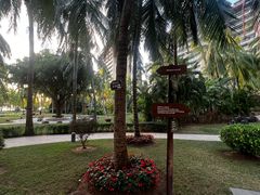 -三亚湾海居雅高铂尔曼度假酒店