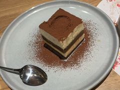 -必胜客(新中纬店)