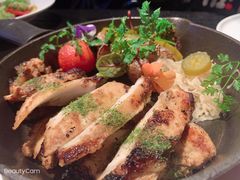 鸡腿肉-C&R西班牙餐厅