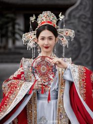 -第一夫人婚纱摄影(南京店)