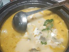 -九锅一堂酸菜鱼(万达广场店)