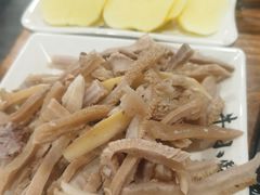 -牛小隆牛肉面馆(四牌楼店)