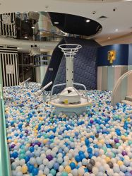 -meland club亲子乐园(重庆万象城店)