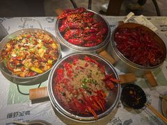 -巴厘龙虾·榜首油焖大虾(音乐学院·沿江酒馆店)