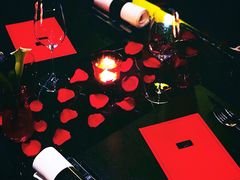 餐具摆设-L'ATELIER de Joel Robuchon(外滩18号店)